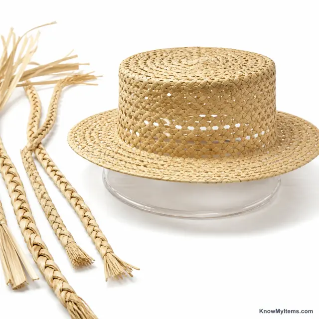 Straw product photograph matching this feature definition