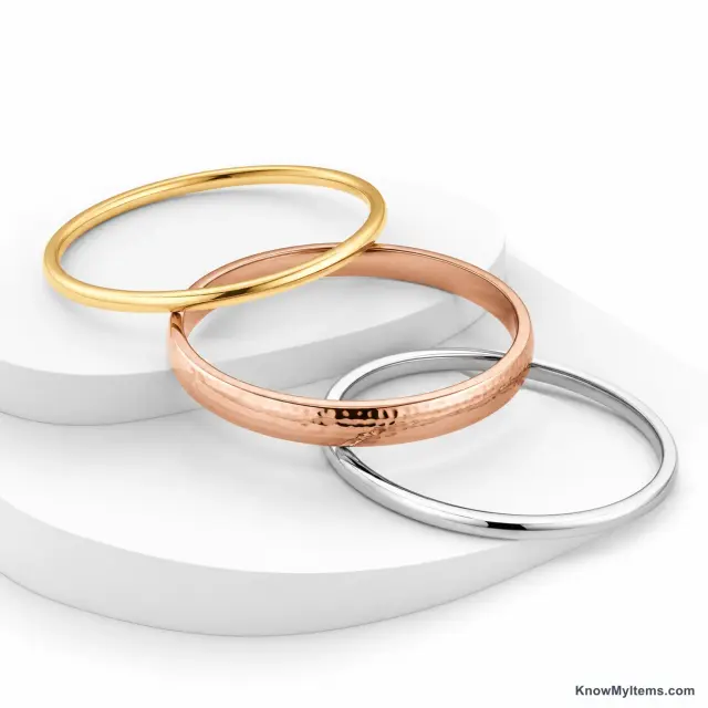Bangle product photograph matching this style definition