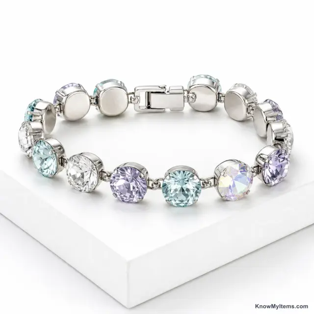 Crystal product photograph matching this feature definition